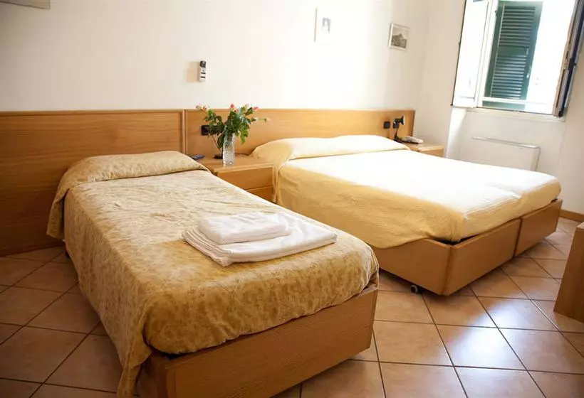 هتل Albergo Da Angela