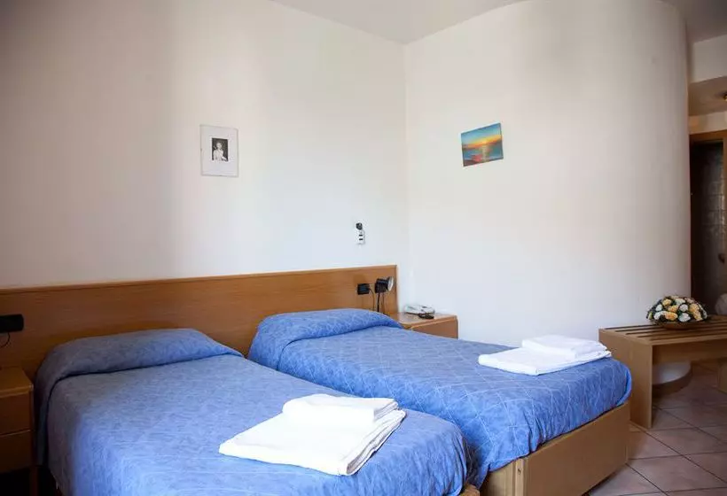 هتل Albergo Da Angela