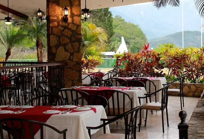 ホテル Bahia Escondida