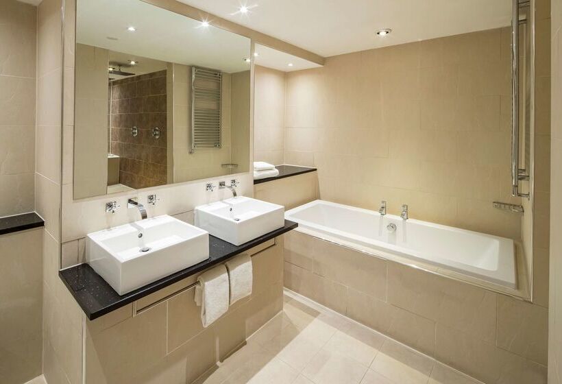 Doubletree By Hilton Hotel And Spa Chester