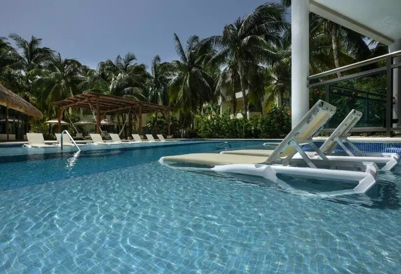 호텔 El Dorado Maroma Catamarán, Cenote & More Inclusive