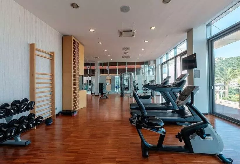 هتل Eurostars Queen Of Montenegro