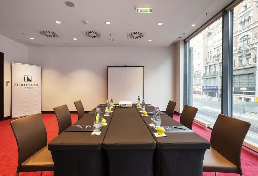 בית מלון כפרי Exe Budapest Center