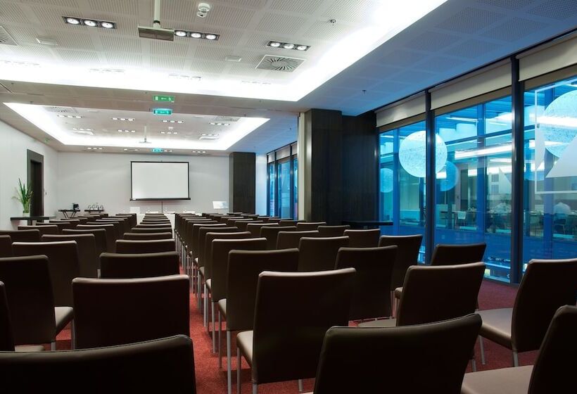 בית מלון כפרי Exe Budapest Center