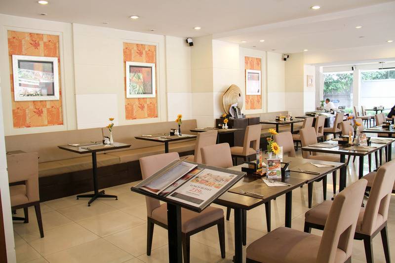 ホテル Furamaxclusive Sathorn Bangkok