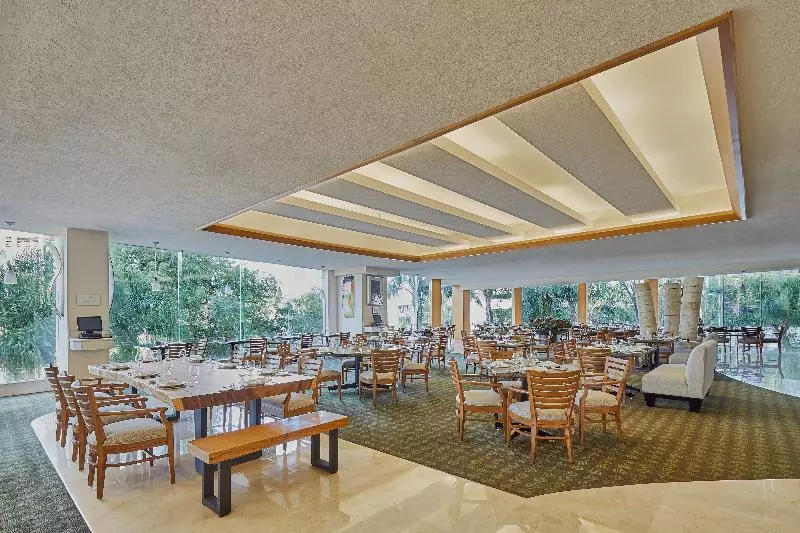 ホテル Grand Fiesta Americana Guadalajara Country Club