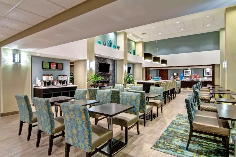 ホテル Hampton Inn By Hilton Sudbury