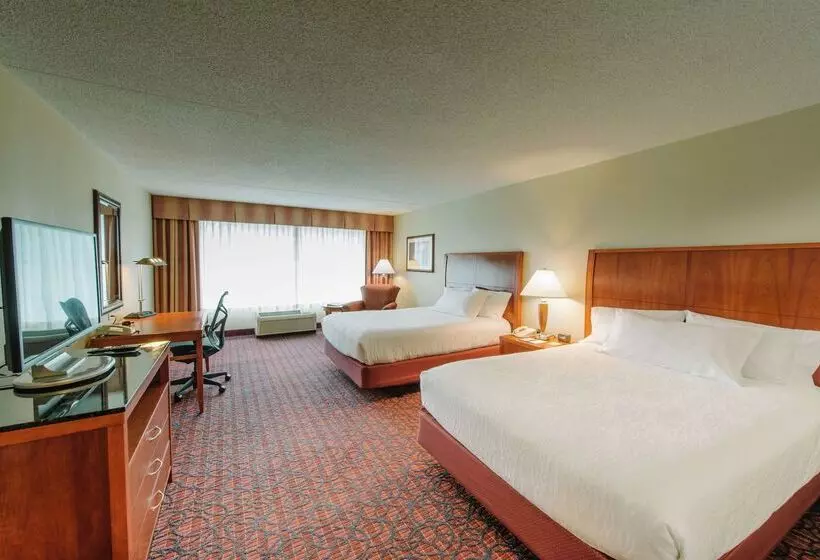 هتل Hilton Garden Inn Manchester Downtown