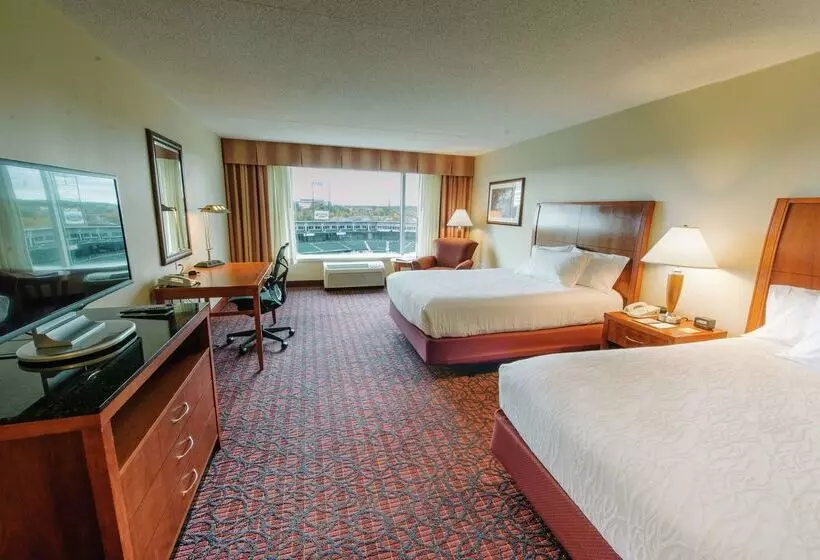 هتل Hilton Garden Inn Manchester Downtown