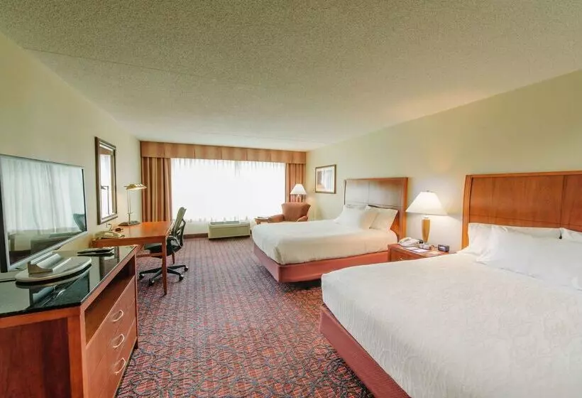 هتل Hilton Garden Inn Manchester Downtown