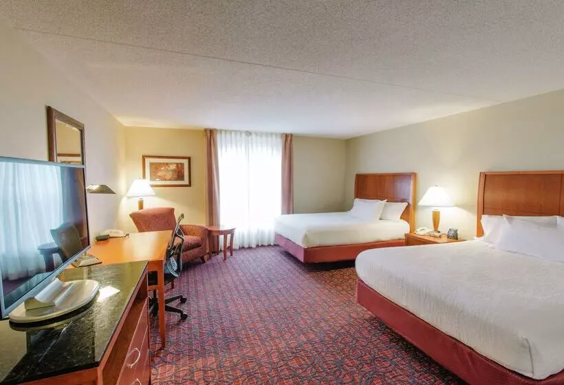 هتل Hilton Garden Inn Manchester Downtown