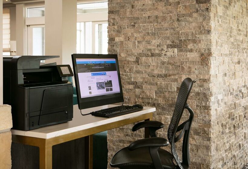 فندق Hilton Garden Inn Omaha West