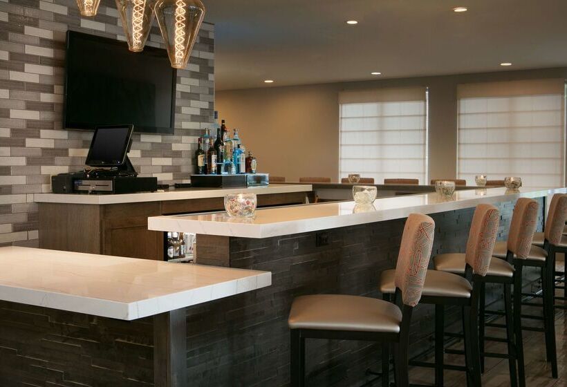 فندق Hilton Garden Inn Omaha West