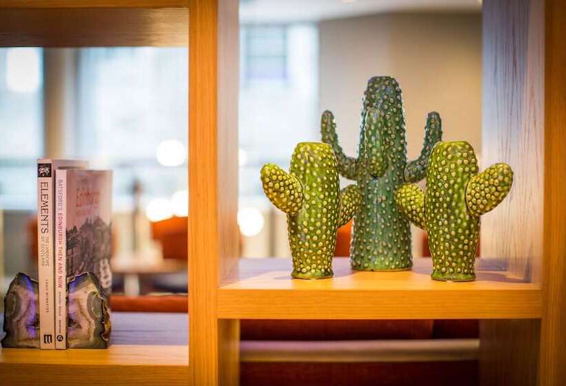 هتل Holiday Inn Express Edinburgh – Royal Mile, An Ihg