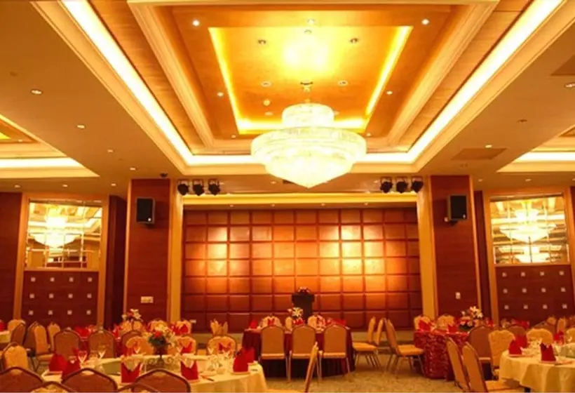 호텔 Holiday Inn Shanghai Pudong Nanpu, An Ihg