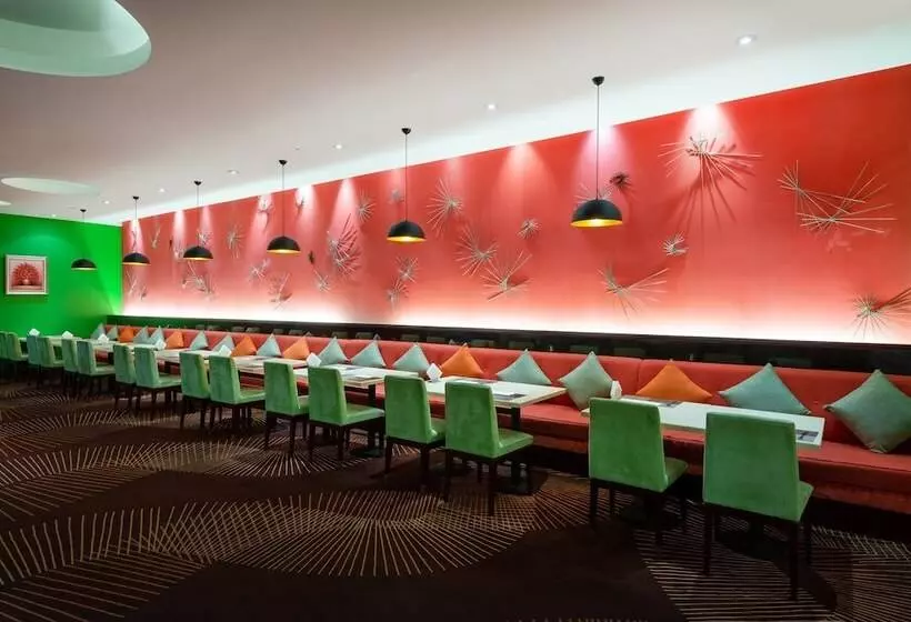 호텔 Holiday Inn Shanghai Pudong Nanpu, An Ihg