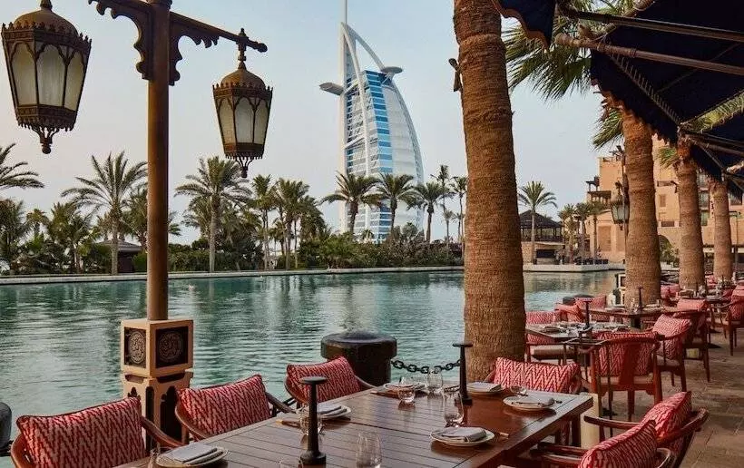 Отель Jumeirah Mina Al Salam Dubai