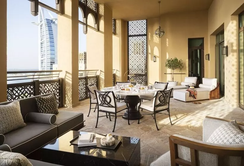 ホテル Jumeirah Mina Al Salam Dubai