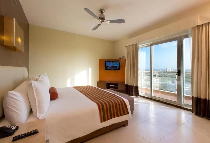 酒店 Krystal Urban Cancun & Beach Club