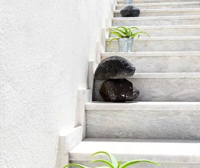 בית מלון כפרי Memories Beach