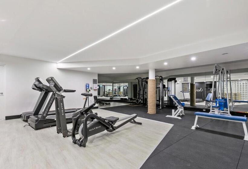 Отель Noosa Blue Resort