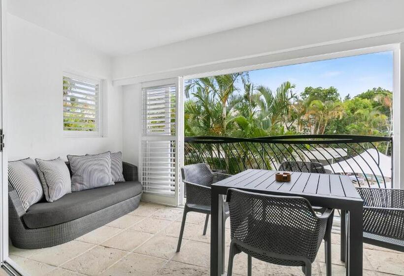 Отель Noosa Blue Resort