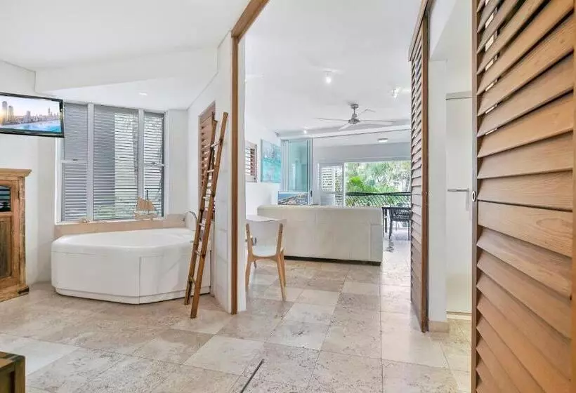 酒店 Noosa Blue Resort