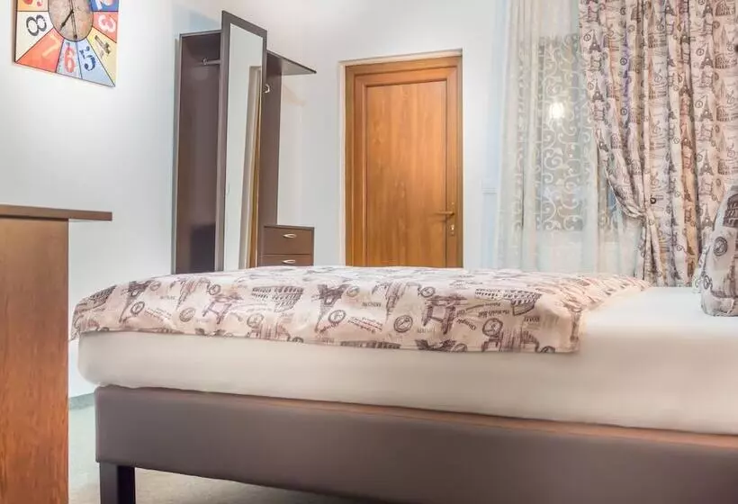 호텔 Pensiunea Venus