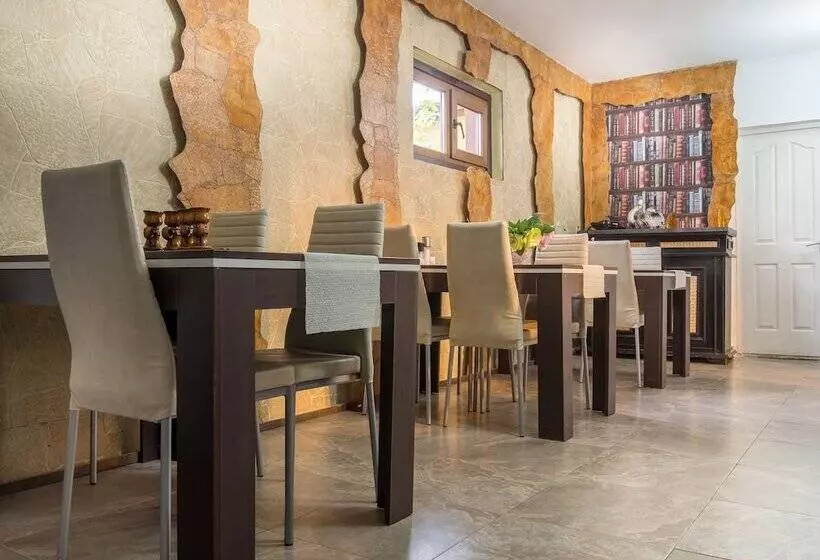 ホテル Pensiunea Venus