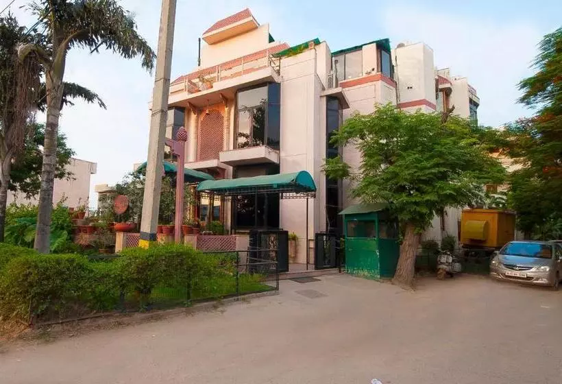 בית מלון כפרי Siris 18