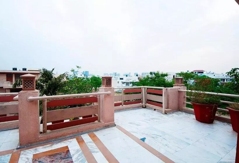 בית מלון כפרי Siris 18