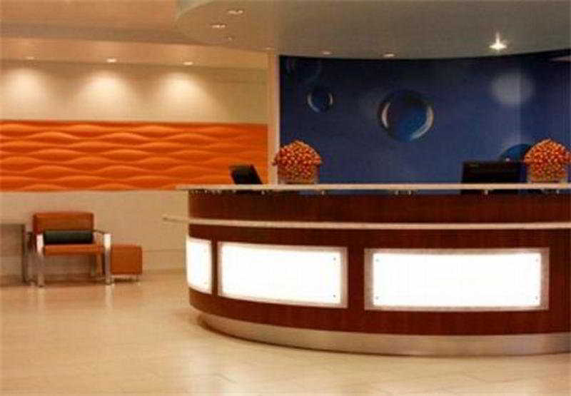 فندق Springhill Suites Las Vegas Henderson