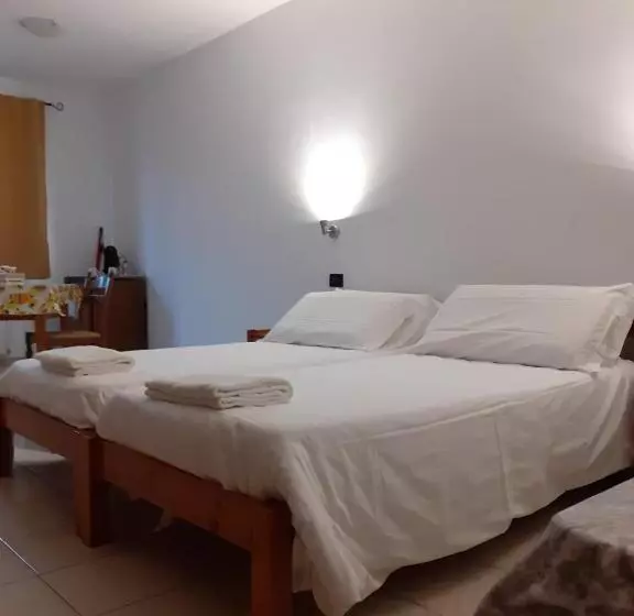 ホテル Agriturismo San Giuliano Dei Fratelli Giai