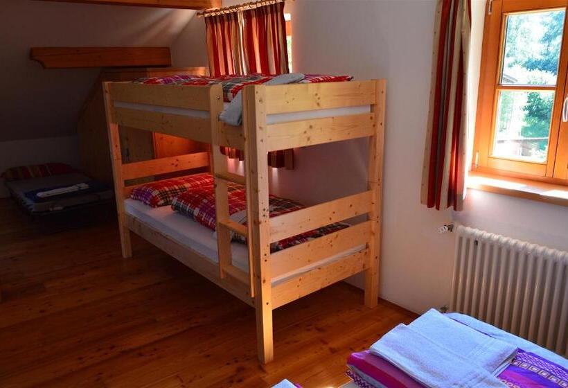 Отель Zur Kirche