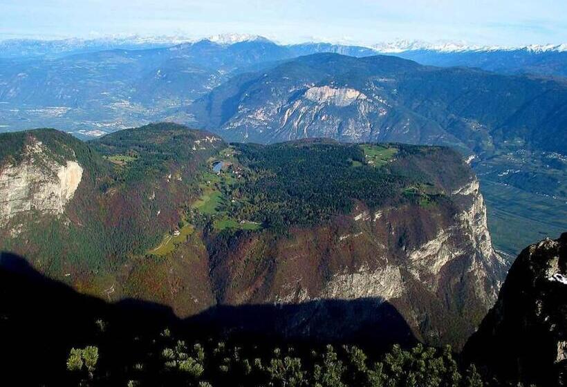 Отель Zur Kirche
