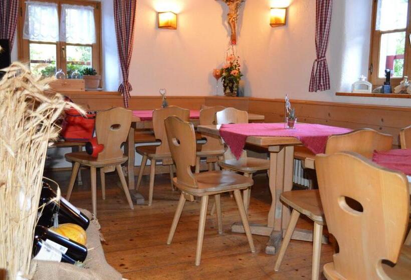 Отель Zur Kirche