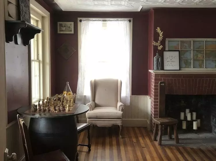 Aamiaismajoitus (B&B) Rowell S Inn