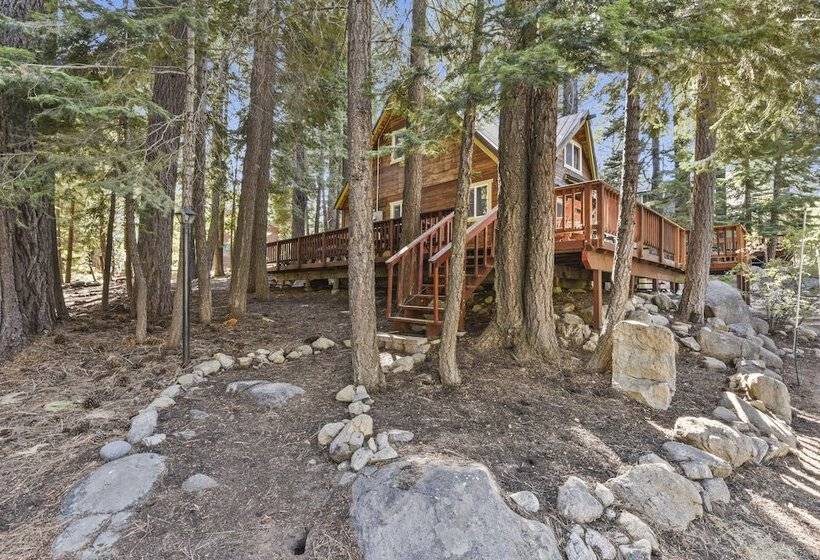 7 Minute Walk To Beach Chambers Landing Chalet