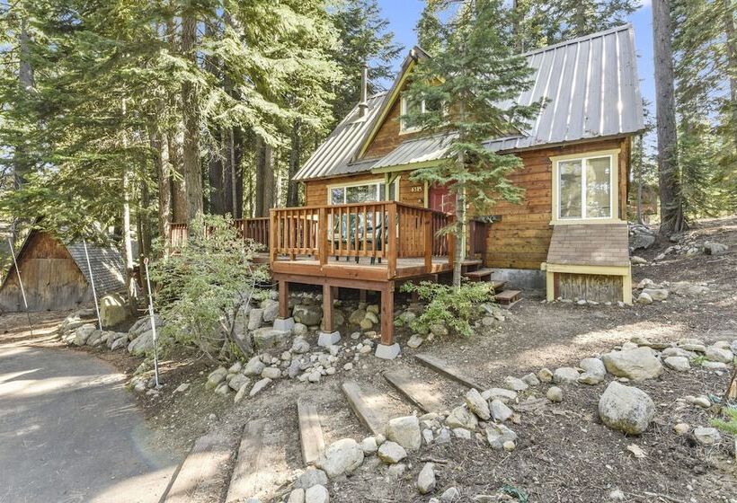 7 Minute Walk To Beach Chambers Landing Chalet