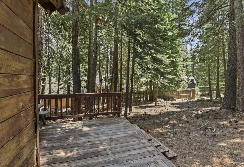 7 Minute Walk To Beach Chambers Landing Chalet