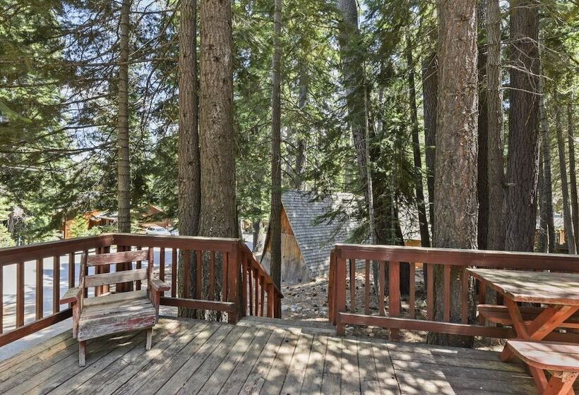 7 Minute Walk To Beach Chambers Landing Chalet