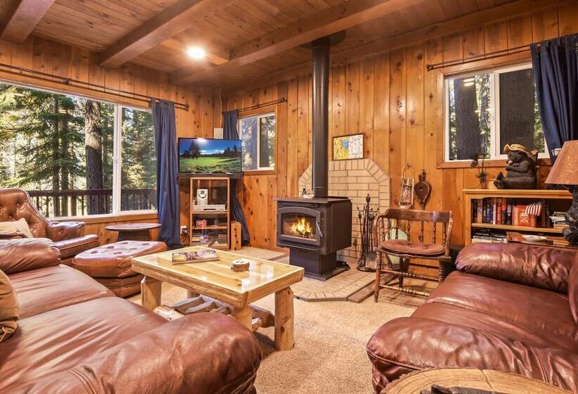 7 Minute Walk To Beach Chambers Landing Chalet