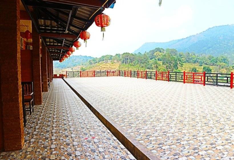 בית מלון כפרי Chasa Rakthai Resort