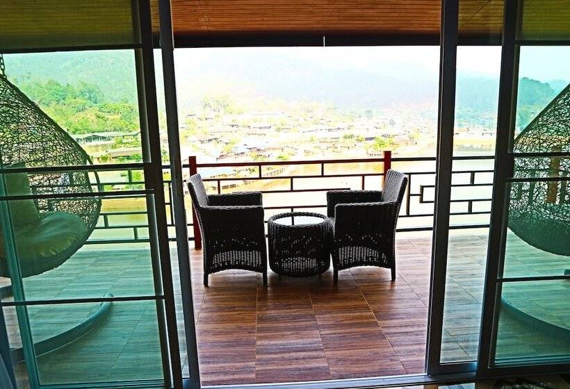 בית מלון כפרי Chasa Rakthai Resort