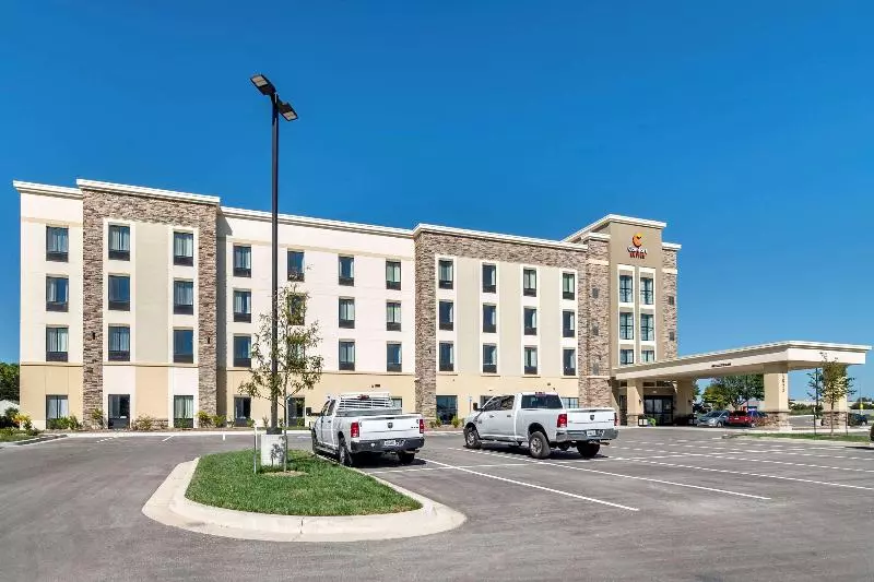 Hotelli Comfort Suites Grandview  Kansas City