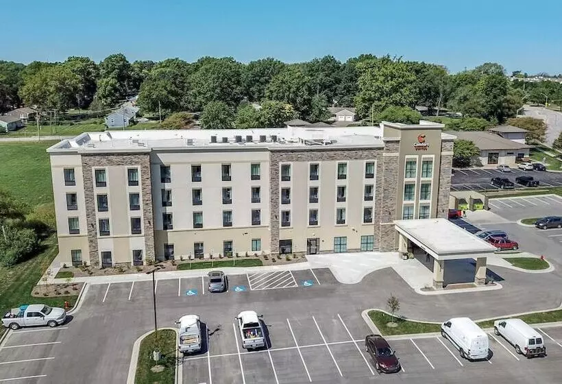 Hotelli Comfort Suites Grandview  Kansas City