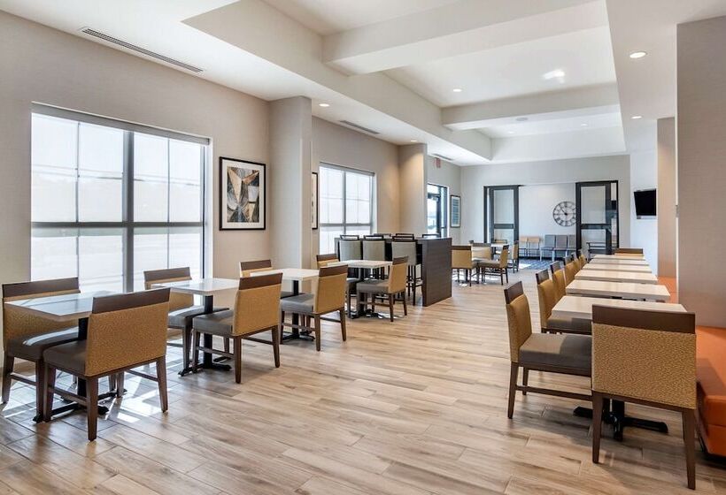 فندق Comfort Suites Grandview Kansas City