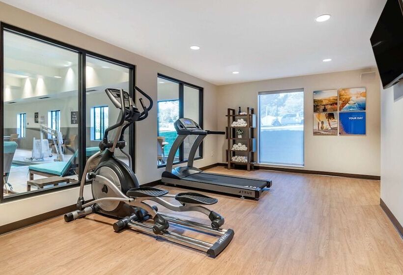 فندق Comfort Suites Grandview Kansas City