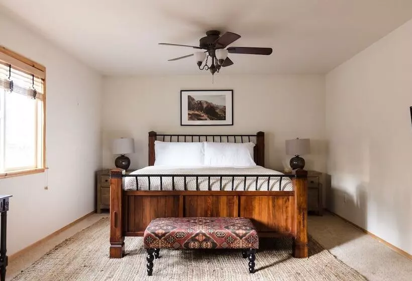 Jumper & Jackhorn By Avantstay 2 Cabin Buyout 6 Br W/ Hot Tub