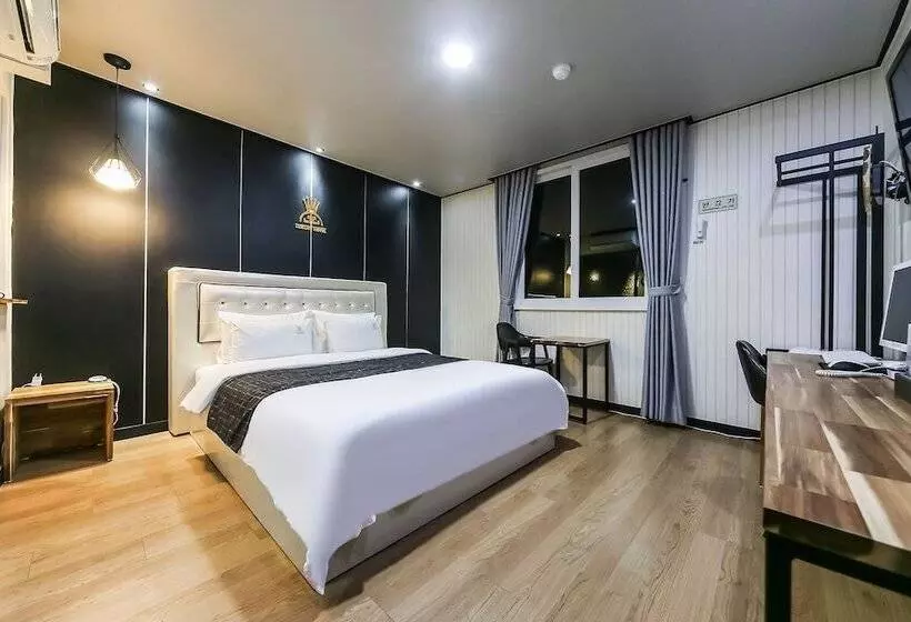 モーテル Changwon Luxury